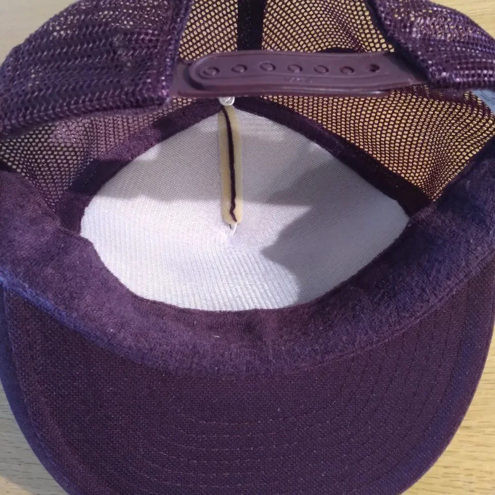 Deadstock Vintage Hocking College Rope Snap Back Trucker Hat